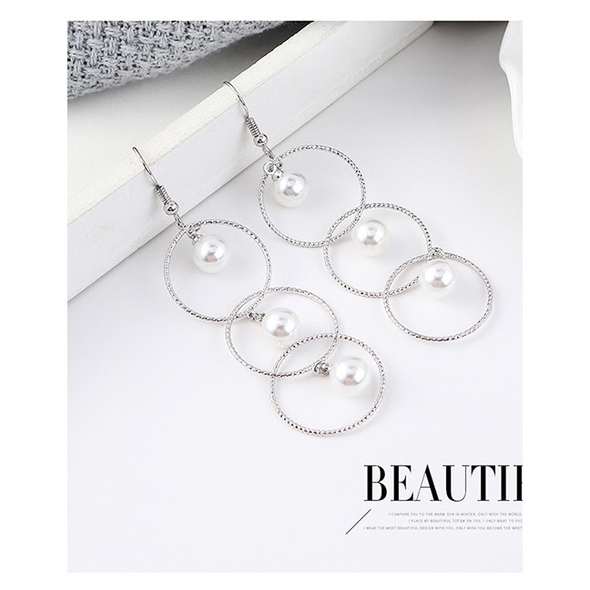 LRC Anting Tusuk Fashion Silver Plated Gold Circle Cutout Earrings Y62321
