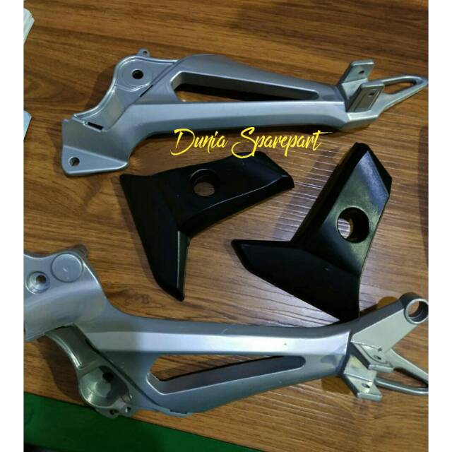 Dudukan Step Belakang SUPRA X 125 NEW Foot Step