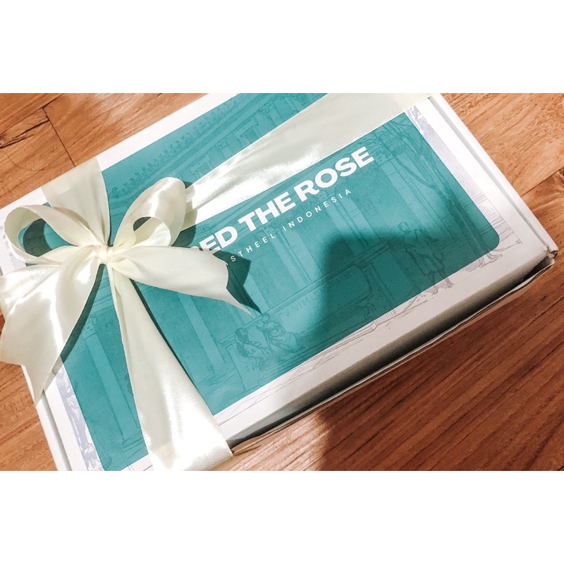 Red The Rose : We Care Package | Kado Wisuda | Hampers | Parsel Corporate | Kado Ultah | Hampers Ulang Tahun | Hampers Custom | Hadiah Ulang Tahun | Gift Set Event | Kado | Wedding Gift | Anniversary | Birthday Parcel | Kado Pernikahan | Gift