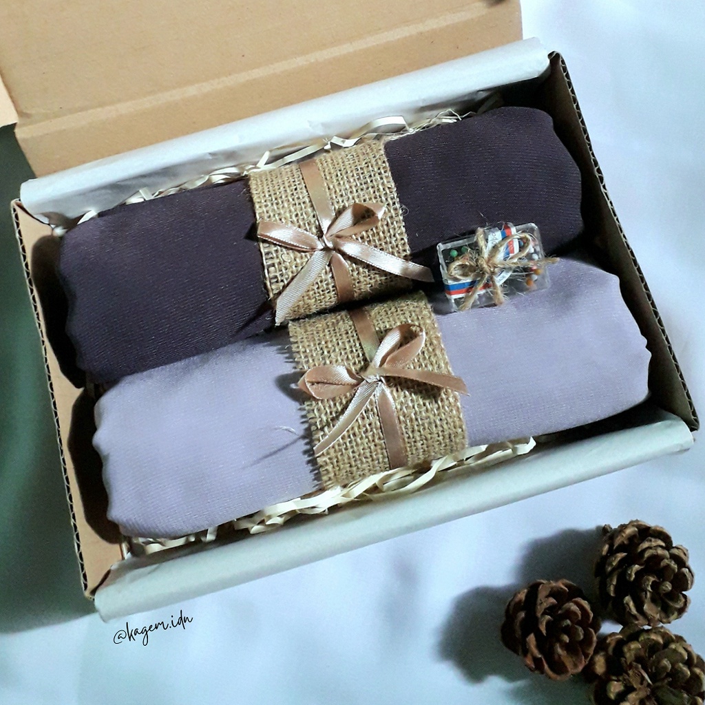 

[FREE PAPERBAG] Hampers Jilbab / Hampers Wisuda / Hampers Ulang Tahun / Hampers Anniversary / Kado Wisuda / Kado Ulang Tahun / Kado Anniversary