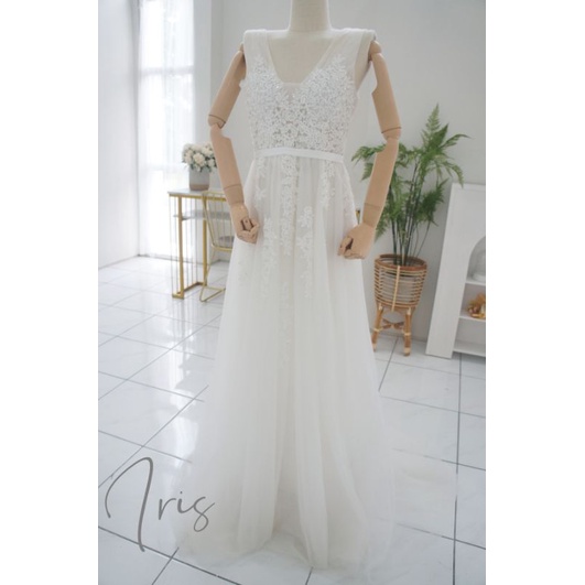 wedding gown gaun pengantin sewa - Iris