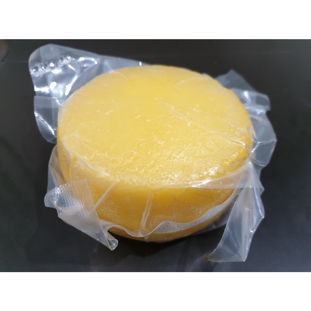 

Keju Belanda Cheddar Premium Class
