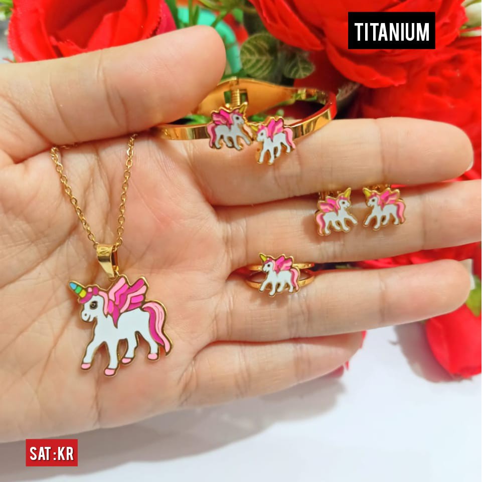 Set Anak Titanium Motif Kuda Poni Perhiasan Anak Gold Limited edition (COD)