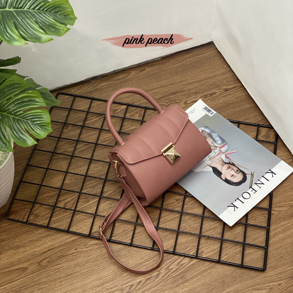 Slingbag Zaneta - Tas Selempang Wanita