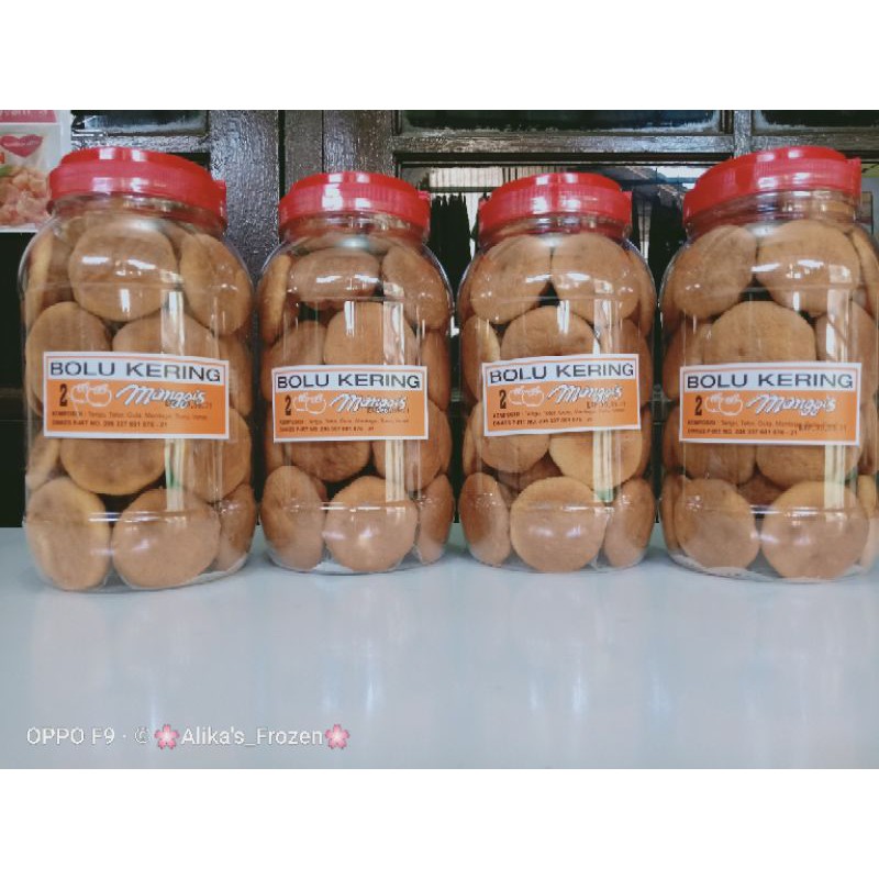 

Bolu Kering Cap 2 Manggis Khas Bangka