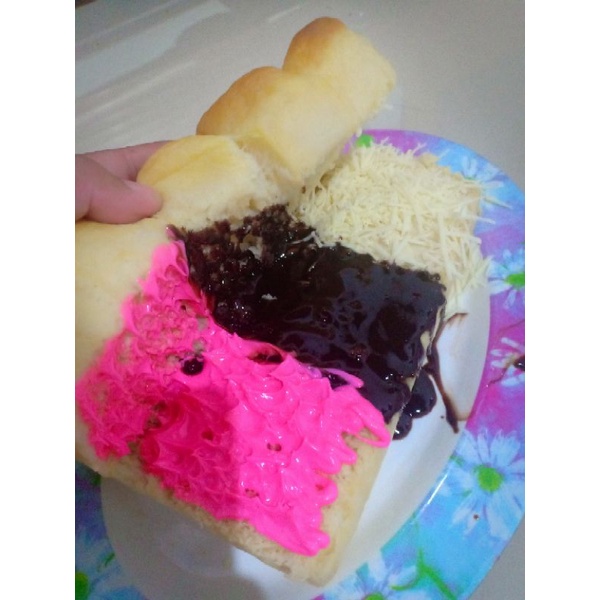 

ROTI GEMBUL EMPUK MANTUL HOMADE LAMPUNG