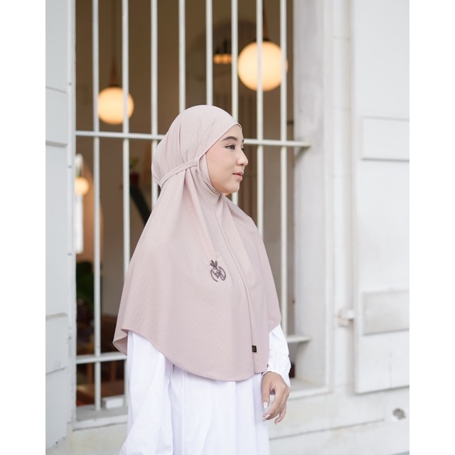 Koyu Hijab Instan Bergo Jersey Premium Liliana