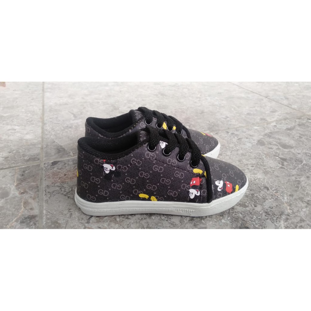 Sepatu Sneakers Anak Kartun Mickey Mouse Lucu dan Terbaru