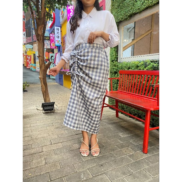 Yoenik Apparel Sunbi Square Skirt – Bawahan Wanita Serut – Rok Kekinian Kotak Kotak - Rok Korea Tart