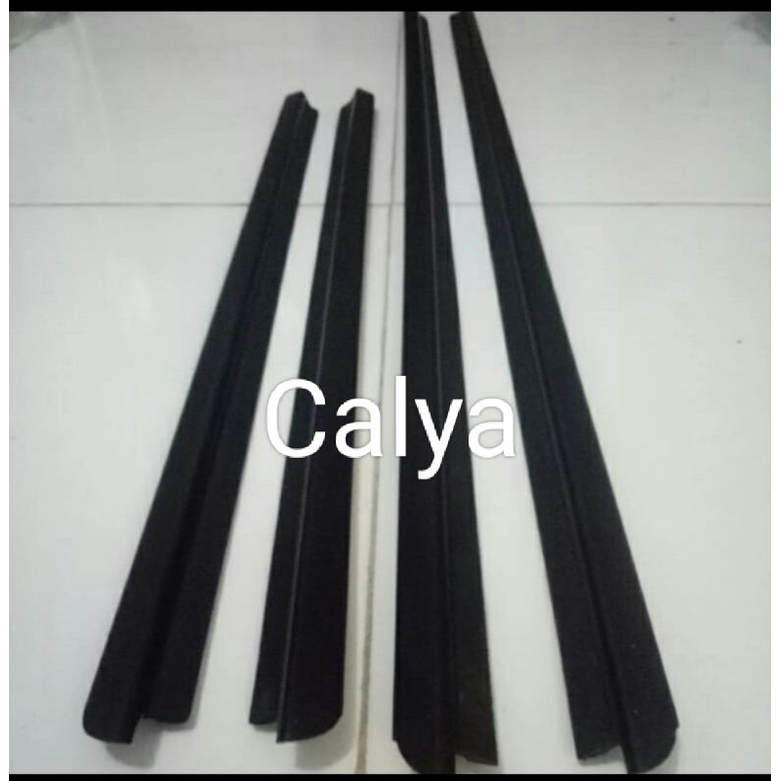 Pelipit Kaca Luar Calya Sigra Weather Strip Pelipit Kaca