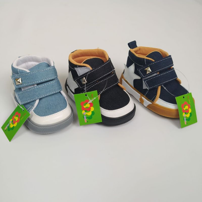 Sepatu bayi EKUBO 0-1 tahun