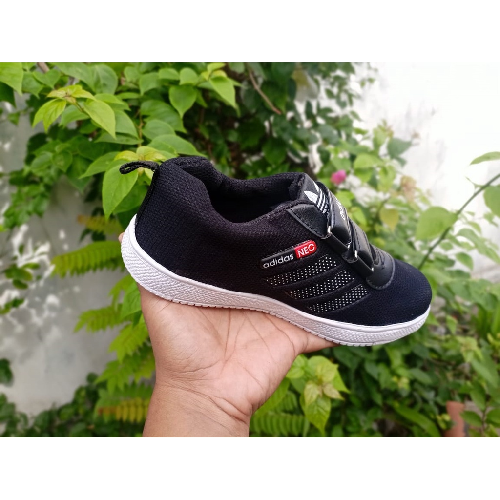 SEPATU ANAK SEKOLAH NEO HITAM KRETEKAN TANPA TALI SNEAKERS TERBARU TERMURAH DI SHOPEE