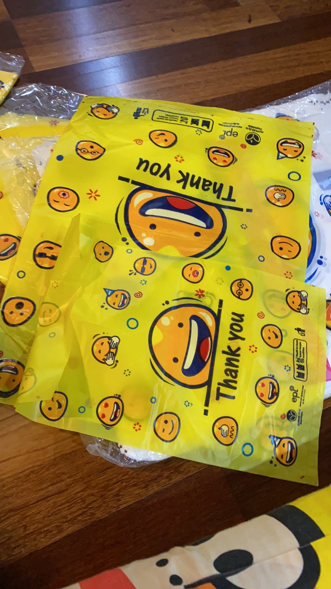 Kantong Kresek/kresek Motif Olshop/kresek Smile Tanggung Tipis 20x30 Cm Termurah