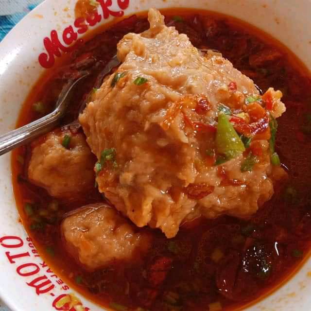 

Bakso ikan mercon isi rawon