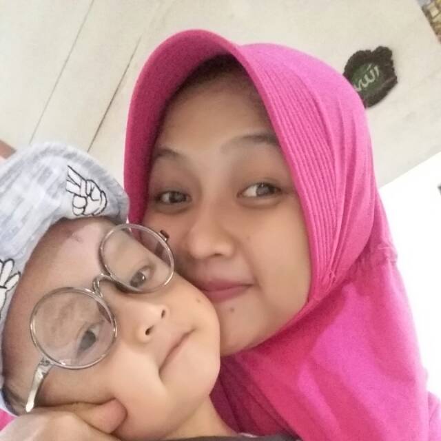 yustina_athaya