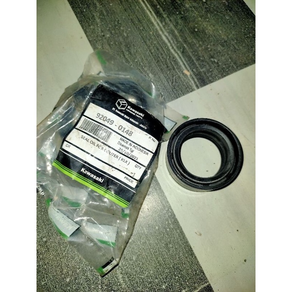 seal shock depan Ninja r/rr original kawasaki