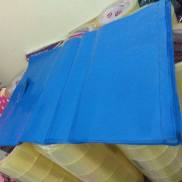 

plastik olshop uk 26x37 isi 30 lembar .good quality bisa langsung ditulis spidol..muat daster 7pcs