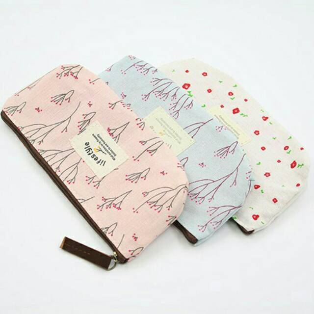 

Fancy case untuk kosmetik bisa tempat pensil bisa
