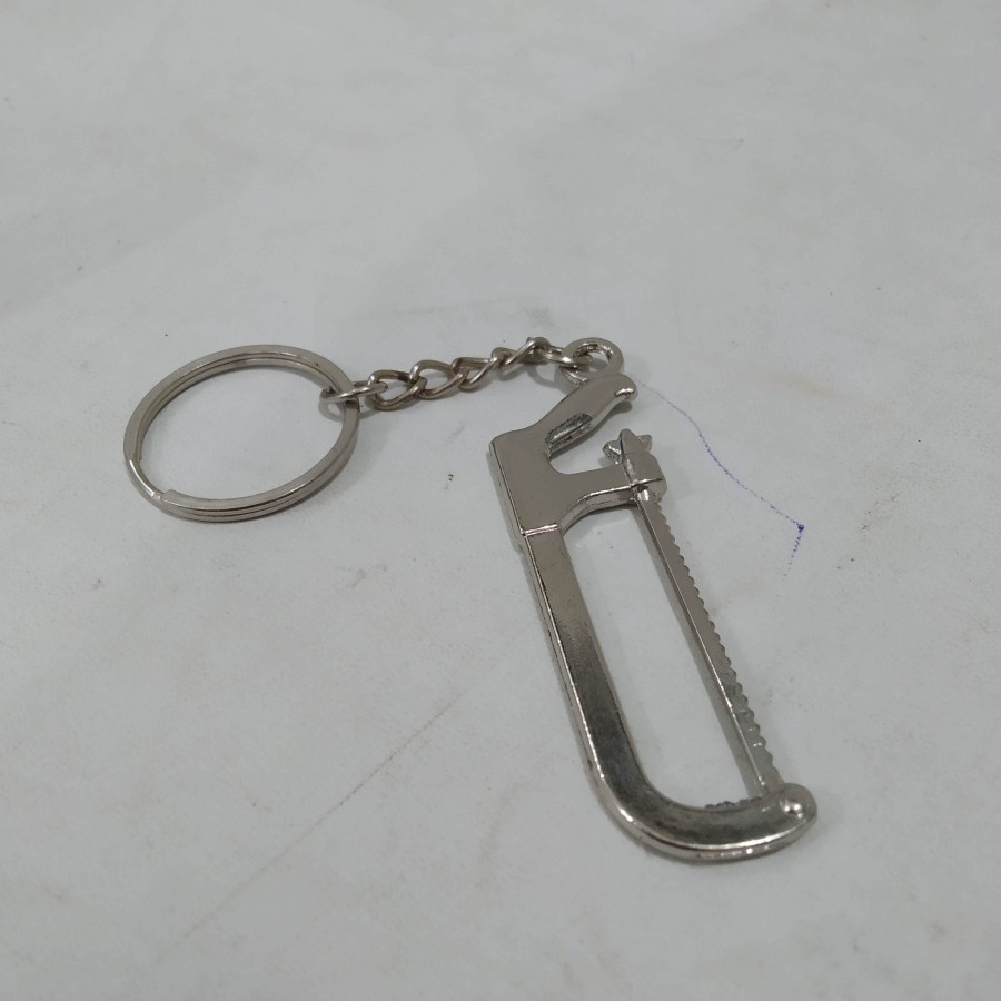 Key Chain Gantungan Kunci Ganci perkakas gergaji besi