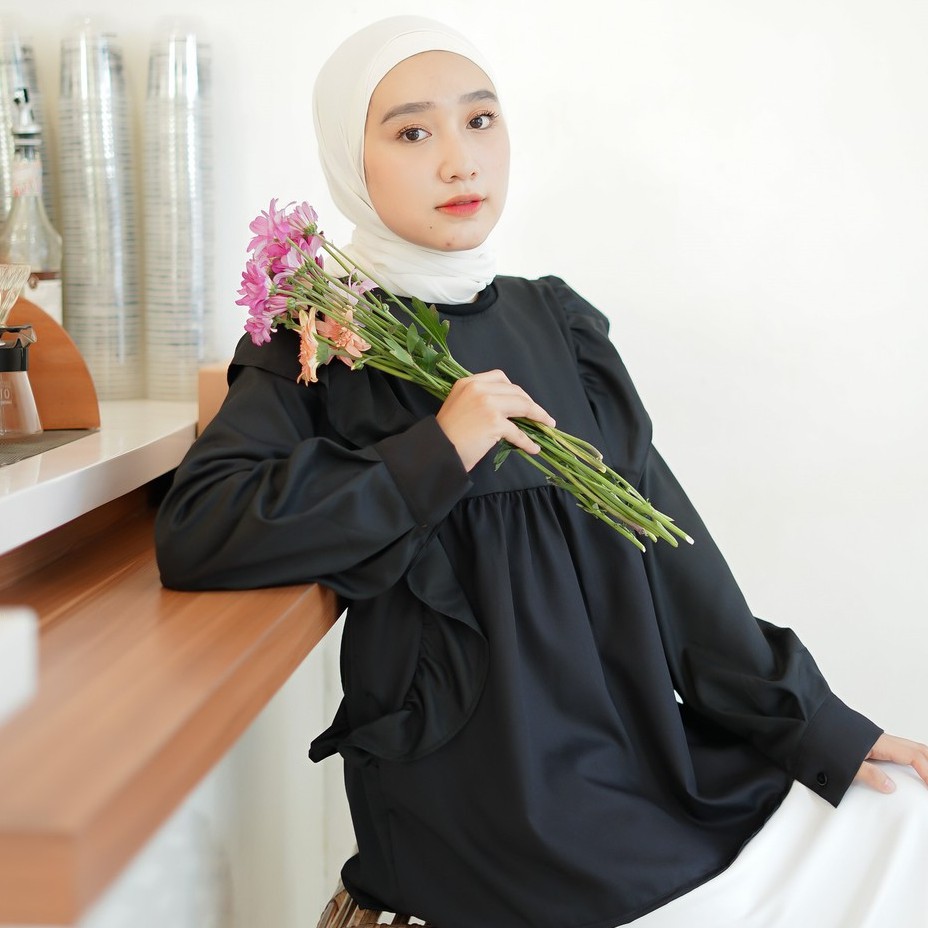 Jual RIANA TOP BLOUSE RUFFLE BALON / BLOUSE PUTIH REMPEL POLOS / ATASAN