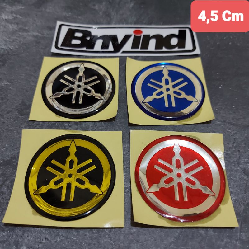 STICKER EMBLEM LOGO YAMAHA 4,5 CM EMBLEM NMAX AEROX RX KING TIMBUL