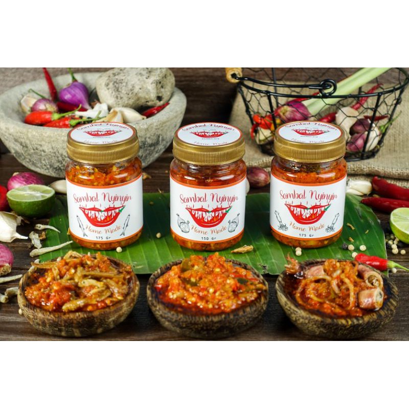 

Sambal Nyinyir Special Package (sambal bawang, sambal teri, sambal Cumi)