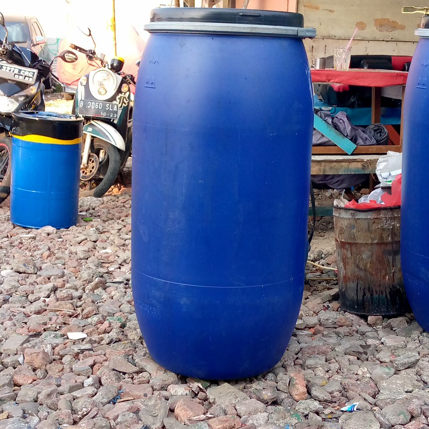 drum/drum plastik/tong air/tempat penampungan air/drum 150 liter murah