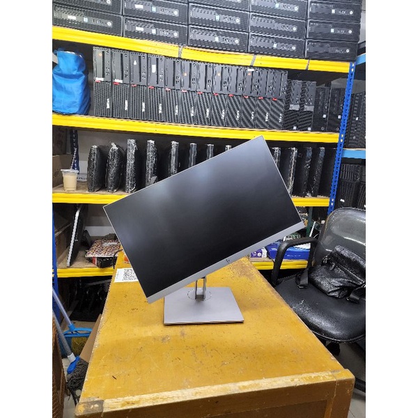 MONITOR HP 22 INCH WIDE FULL HD LAYAR IPS KAKI NAIK TURUN BISA DI PUTAR VERTIKAL PORT HDMI