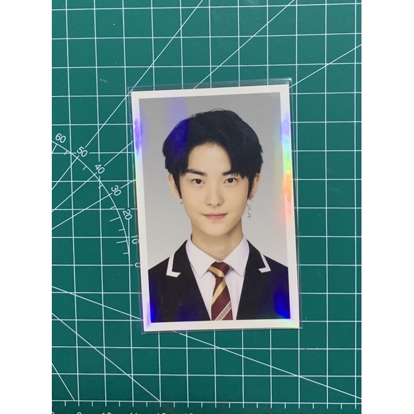 Skoolooks THE BOYZ Hyunjun / Hwall