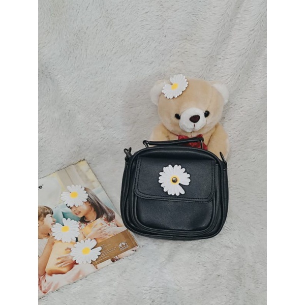 Tas Selempang wanita/tas kecil pas buat hp dompet 06