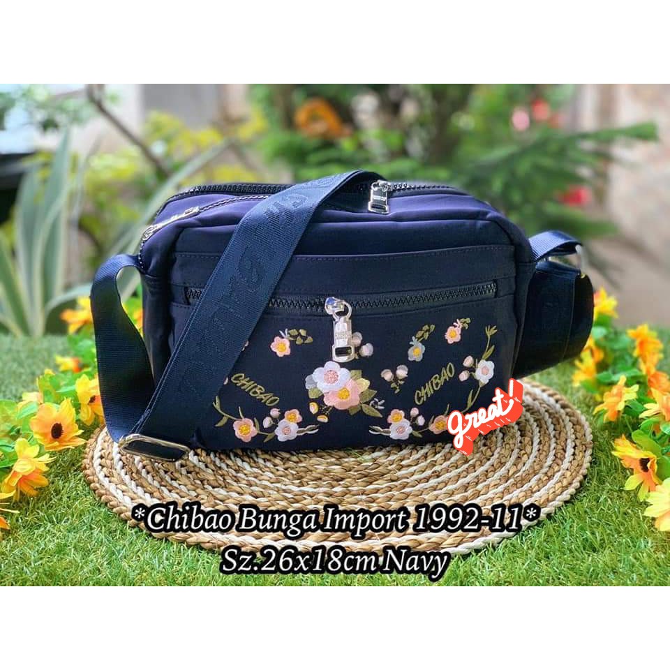 TAS SLEMPANG WANITA TAS CHIBAO SLEMPANG WANITA 1992-11 MOTIF BUNGA SIZE 28x8x18 Cm BAHAN BLUDRU BARU