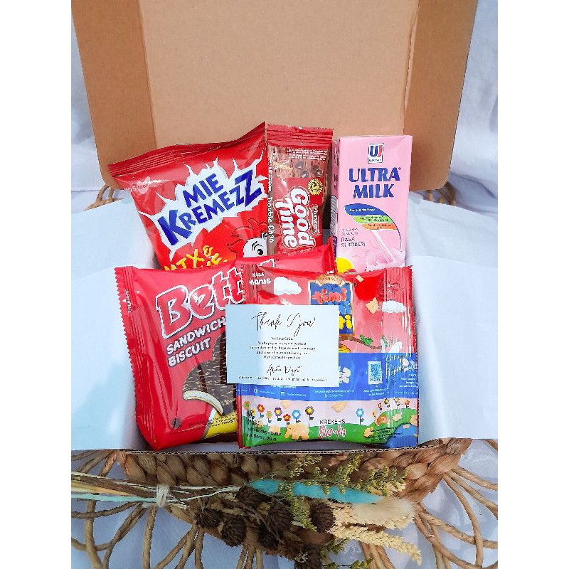 

GIFT BOX | HAMPERS SNACK | SNACK BOX Paket Garbera 18