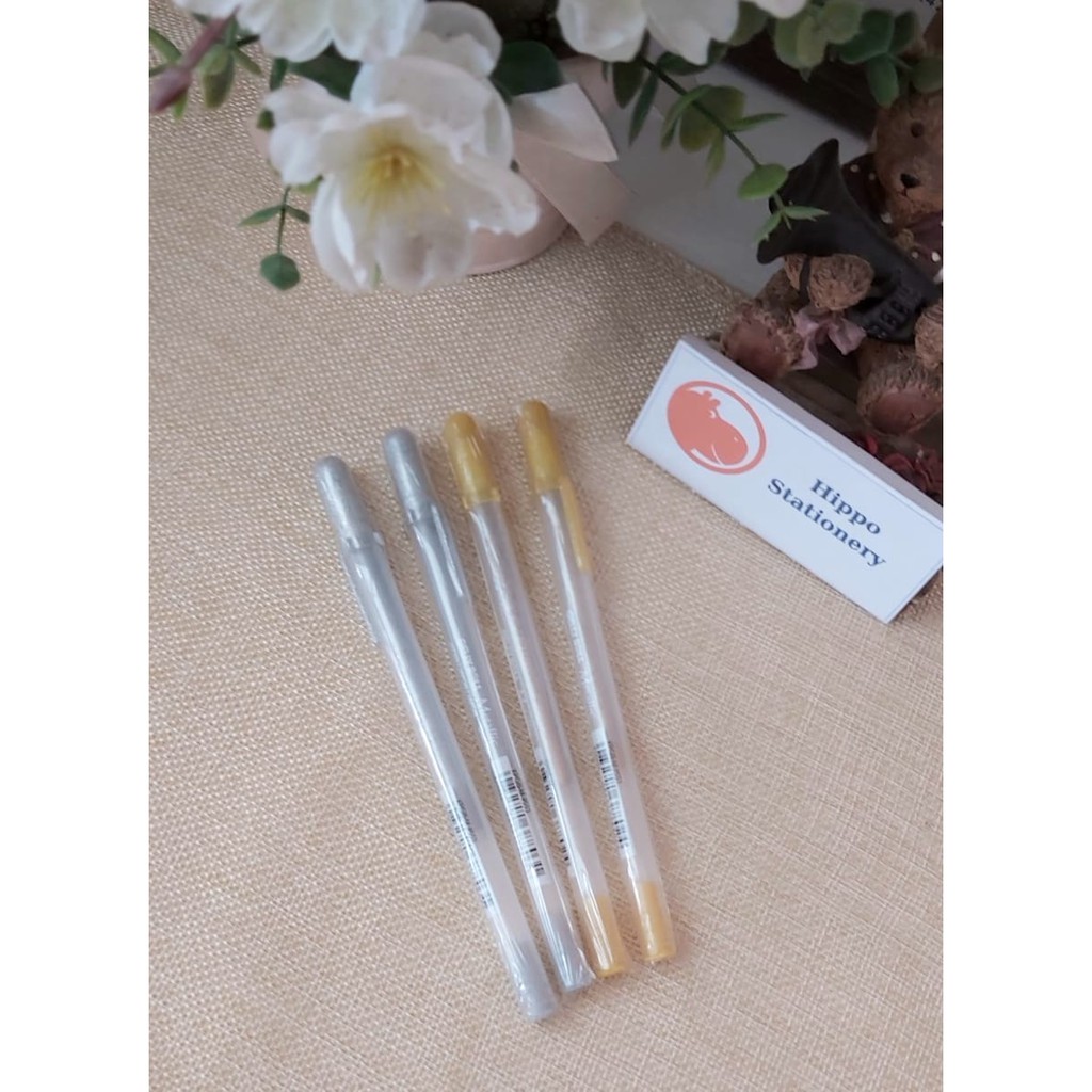 

SAKURA GELLY ROLL METALIC INK PEN GOLD/SILVER 1.0