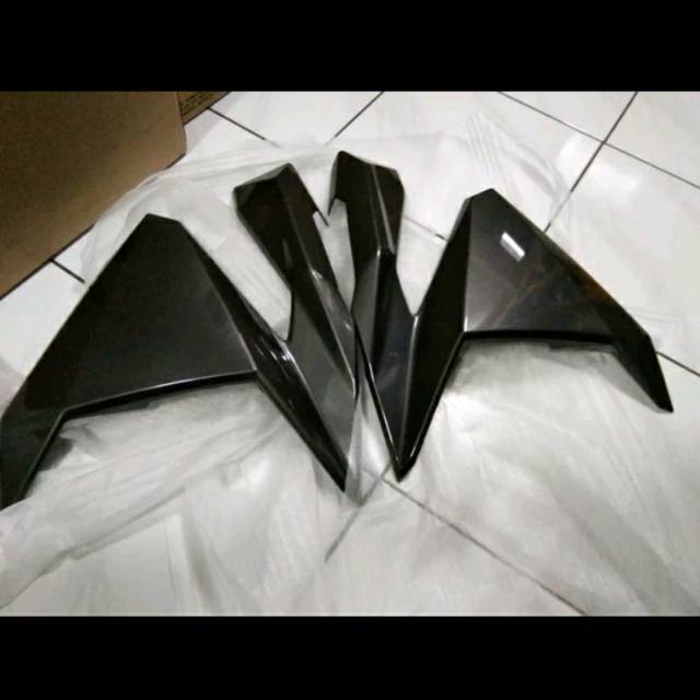 Legsil depan tebeng tameng depan vario 150 /vario 125 led