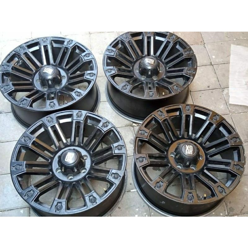 velg mobil bekas racing xd series ring 20x9 h6x139 et20 black buat Pajero Fortuner Hilux dll