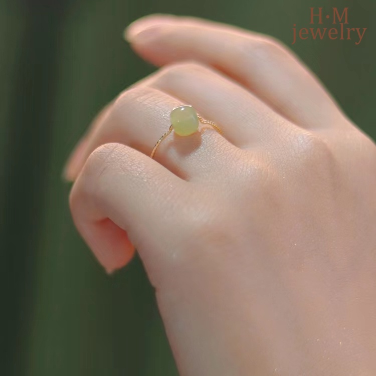 Cincin Batu Giok Hetian Gaya Retro Untuk Wanita