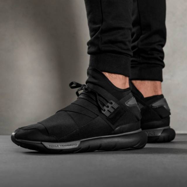 ADIDAS Y3 YOHJI YAMAMOTO QASA TRIPLE BLACK