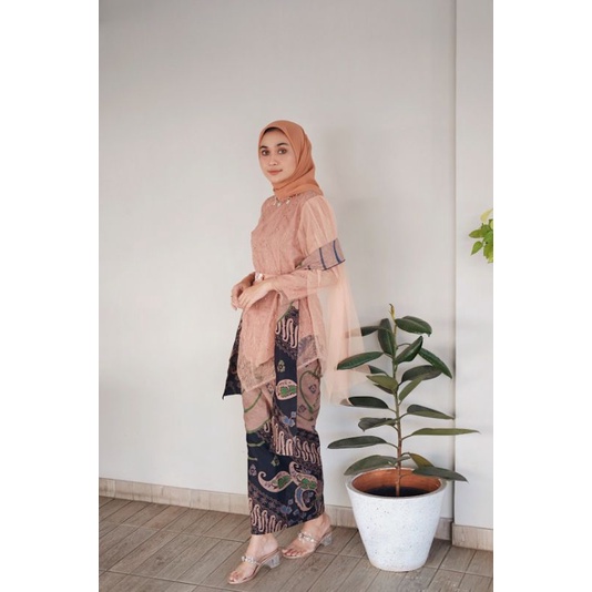 GEMPITA KEBAYA 01