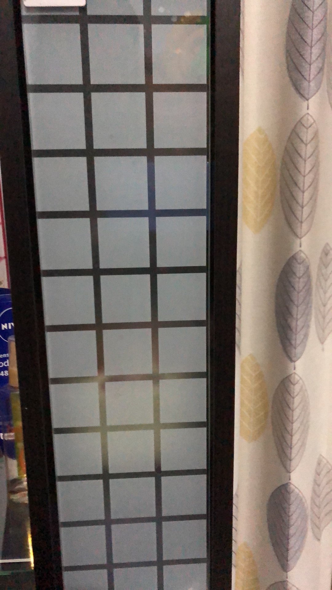 Stiker Kaca Jendela Pintu Ukuran Kotak 3cmx3cm 98035 Panjang 45x100cm