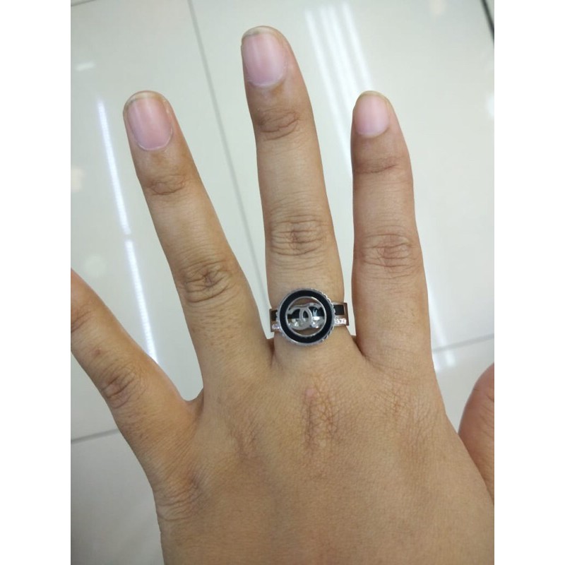 Cincin chanel titanium