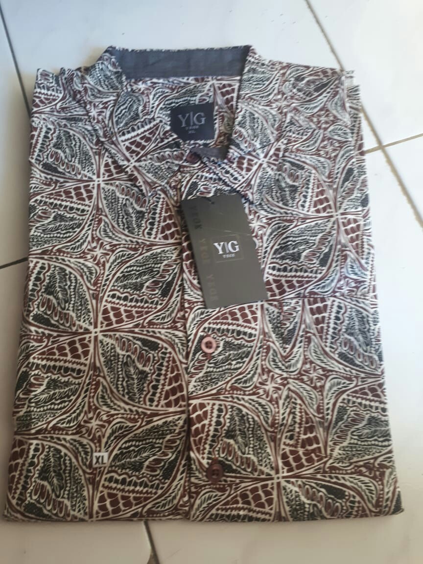 Yege Kemeja Batik Pria 7074 Lengan Pendek