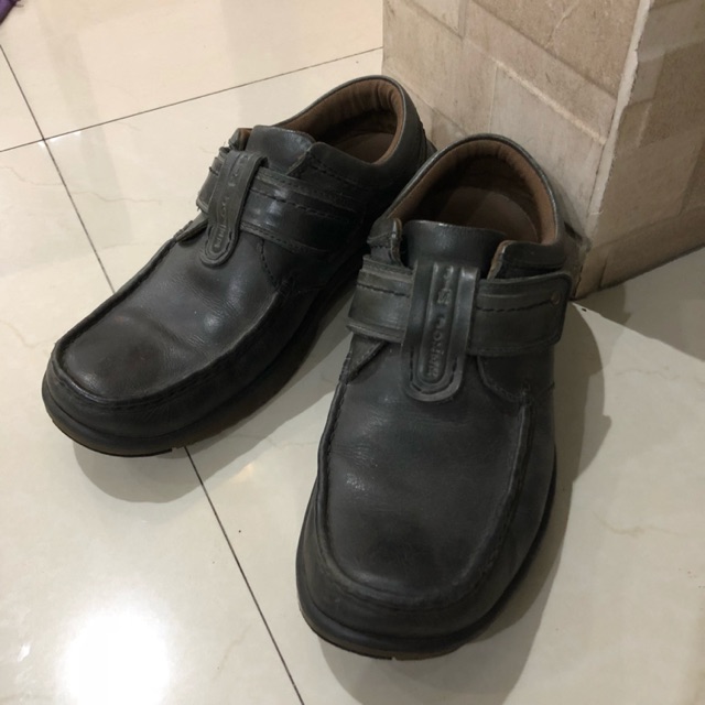 PRELOVED pantofel jim joker