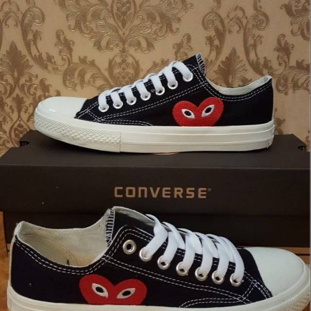 SEPATU PRIA SNEKERS CONVERSE CDG PLAY