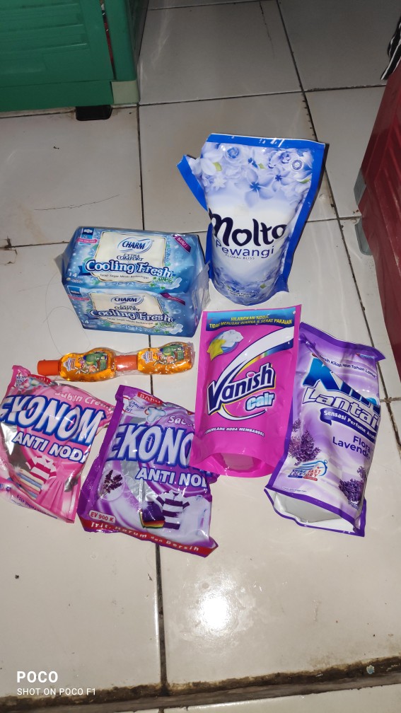 So Klin Lantai Pouch 800ml