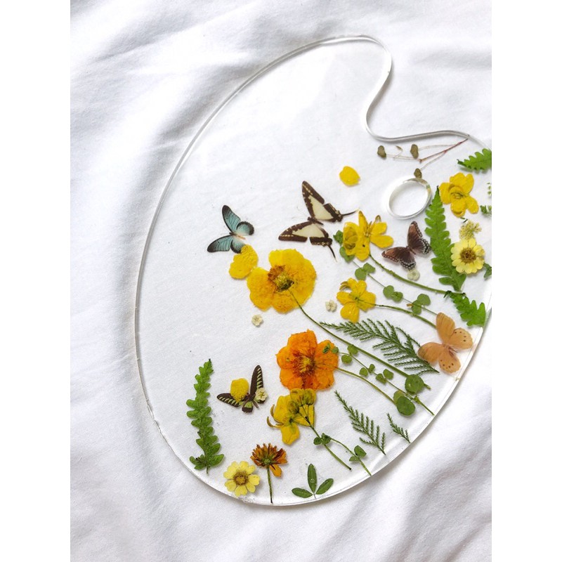 

Handmade Resin Painter’s Palette (palet lukis) - Yellow Pressed Wildflower Buds & Butterflies