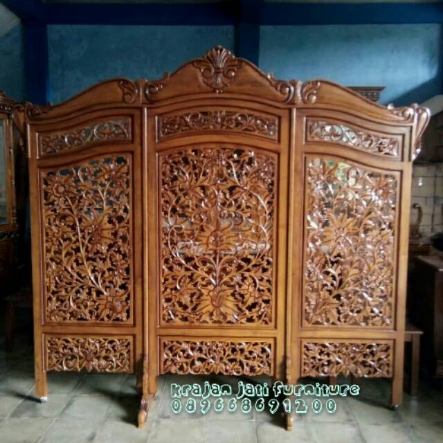 Partisi jati/penyekat ruangan jati