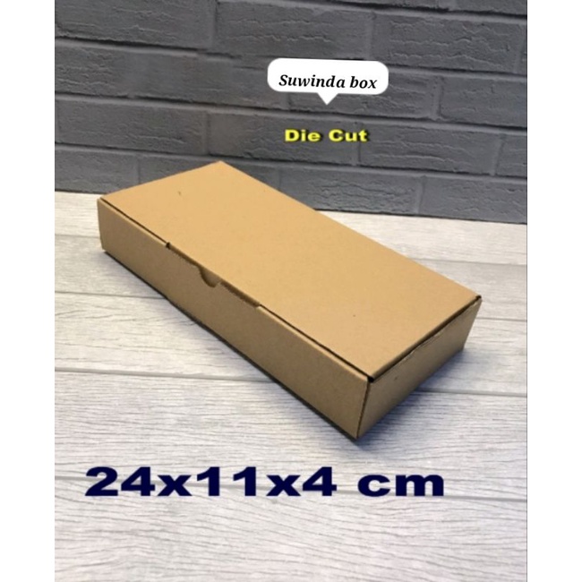 

kardus karton box Uk. 24x11x4 cm............model kardus Pizza