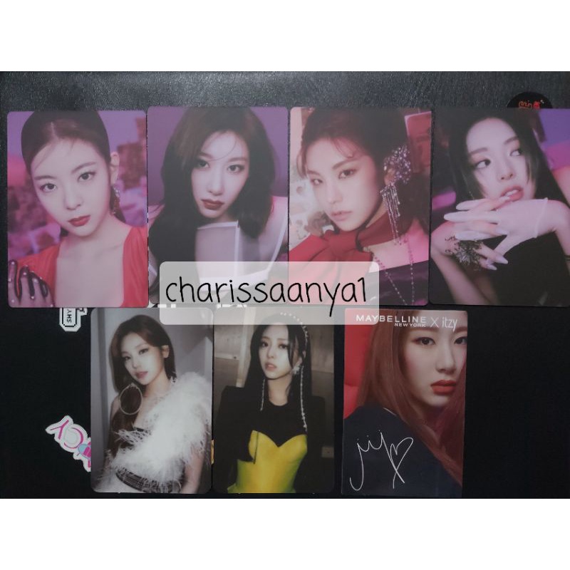 Itzy Guess Who Limited Edition Photocard *Baca Deskripsi*