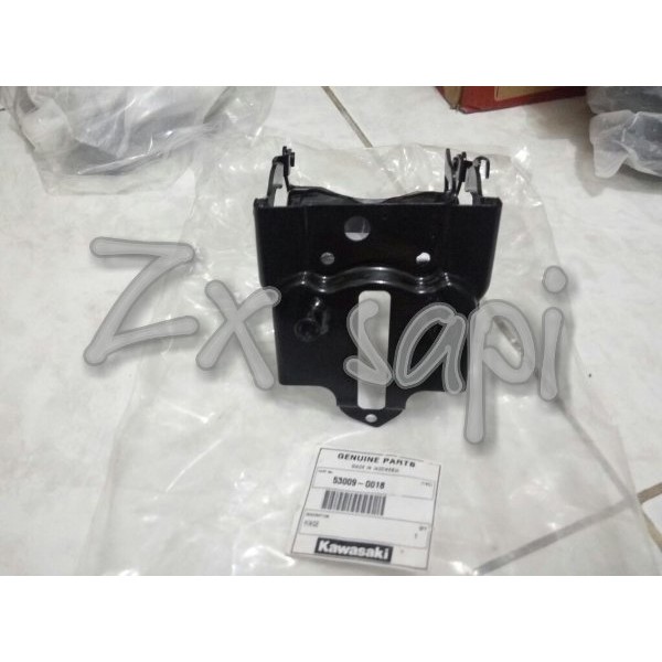 hinge / rangka tutup cover bensin kawasaki zx 130