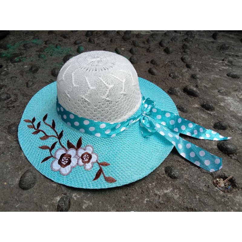 topi pantai rajut pita polkadot/murah/sejatim/pitapolkadottengah